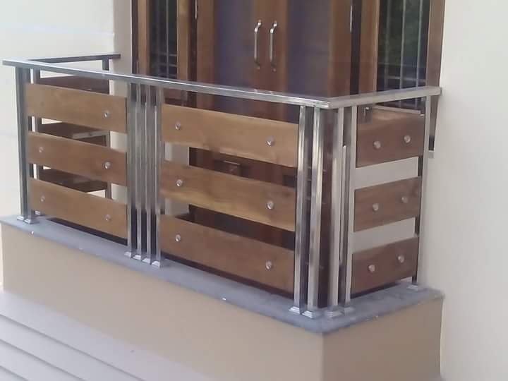 Stainless Steel Railings in Lucknow